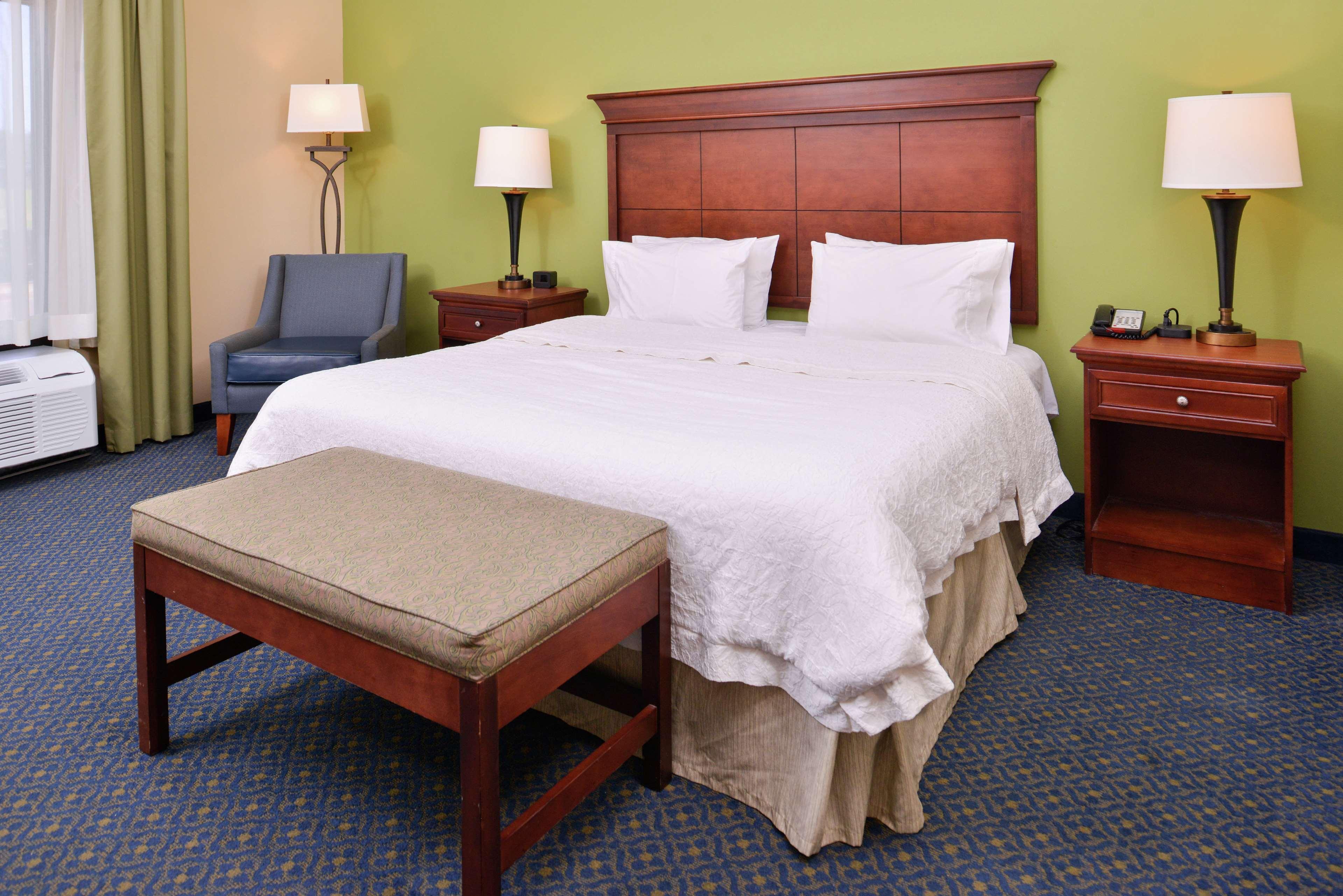 Hampton Inn Jackson-College Avenue Extérieur photo