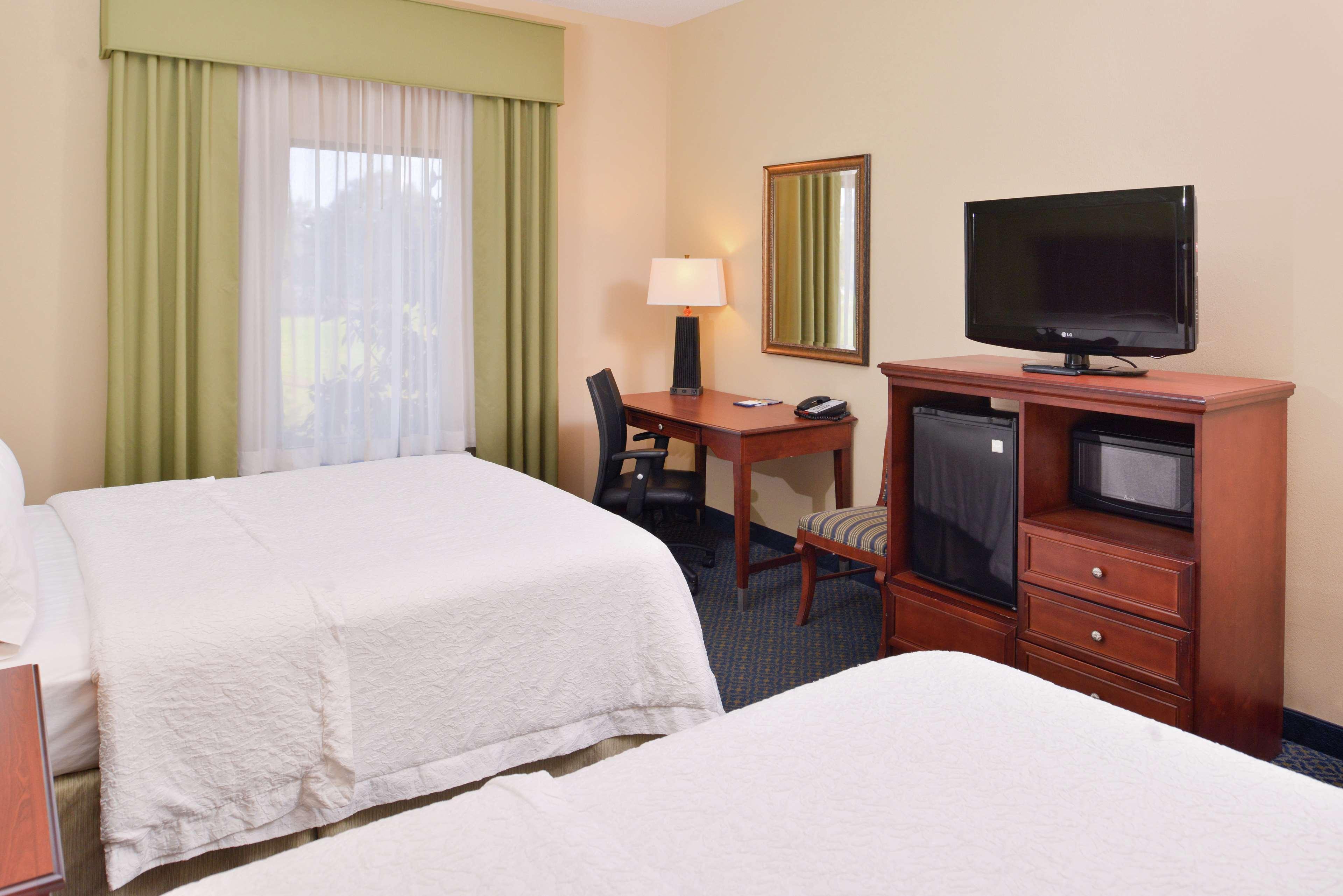 Hampton Inn Jackson-College Avenue Extérieur photo