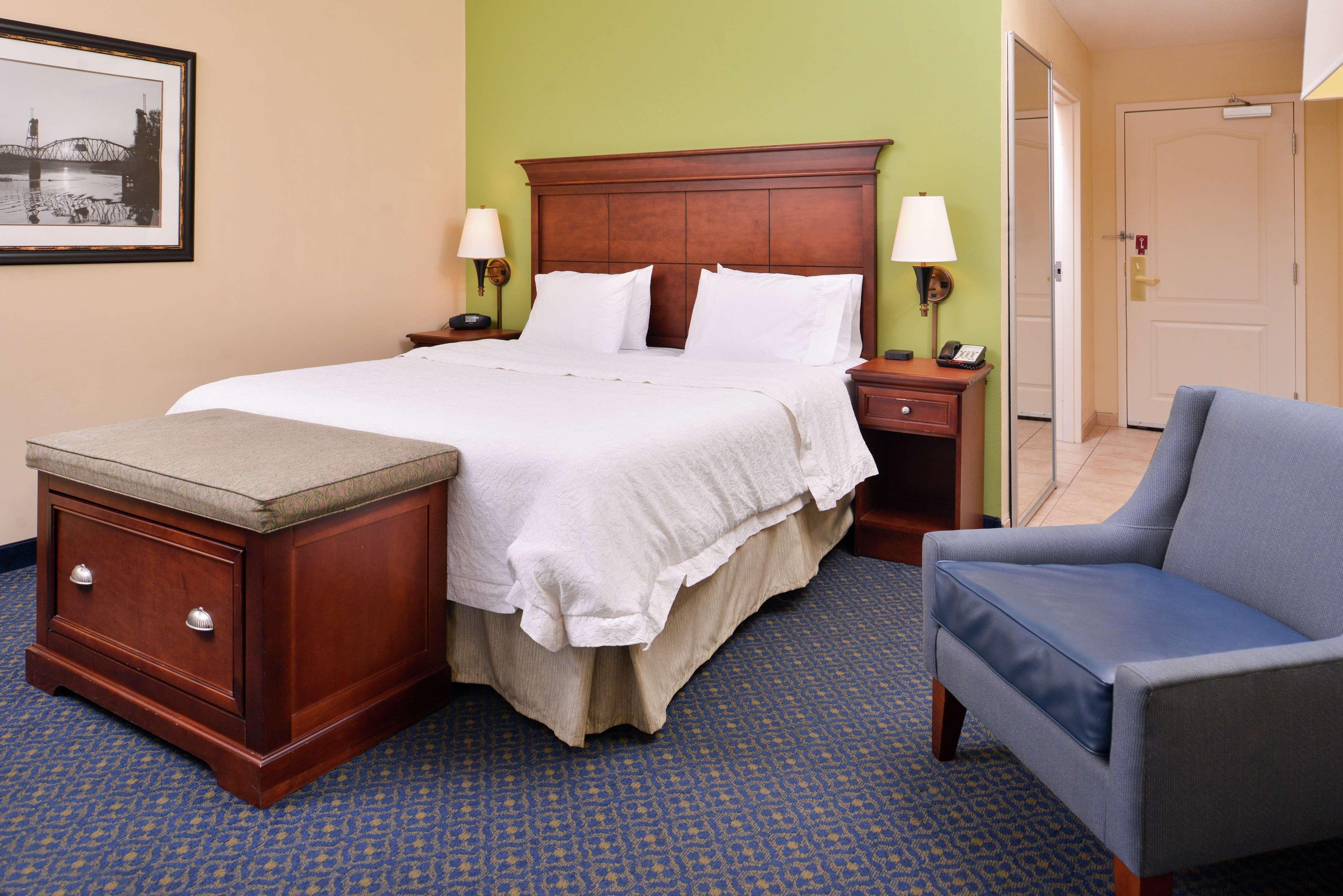 Hampton Inn Jackson-College Avenue Extérieur photo