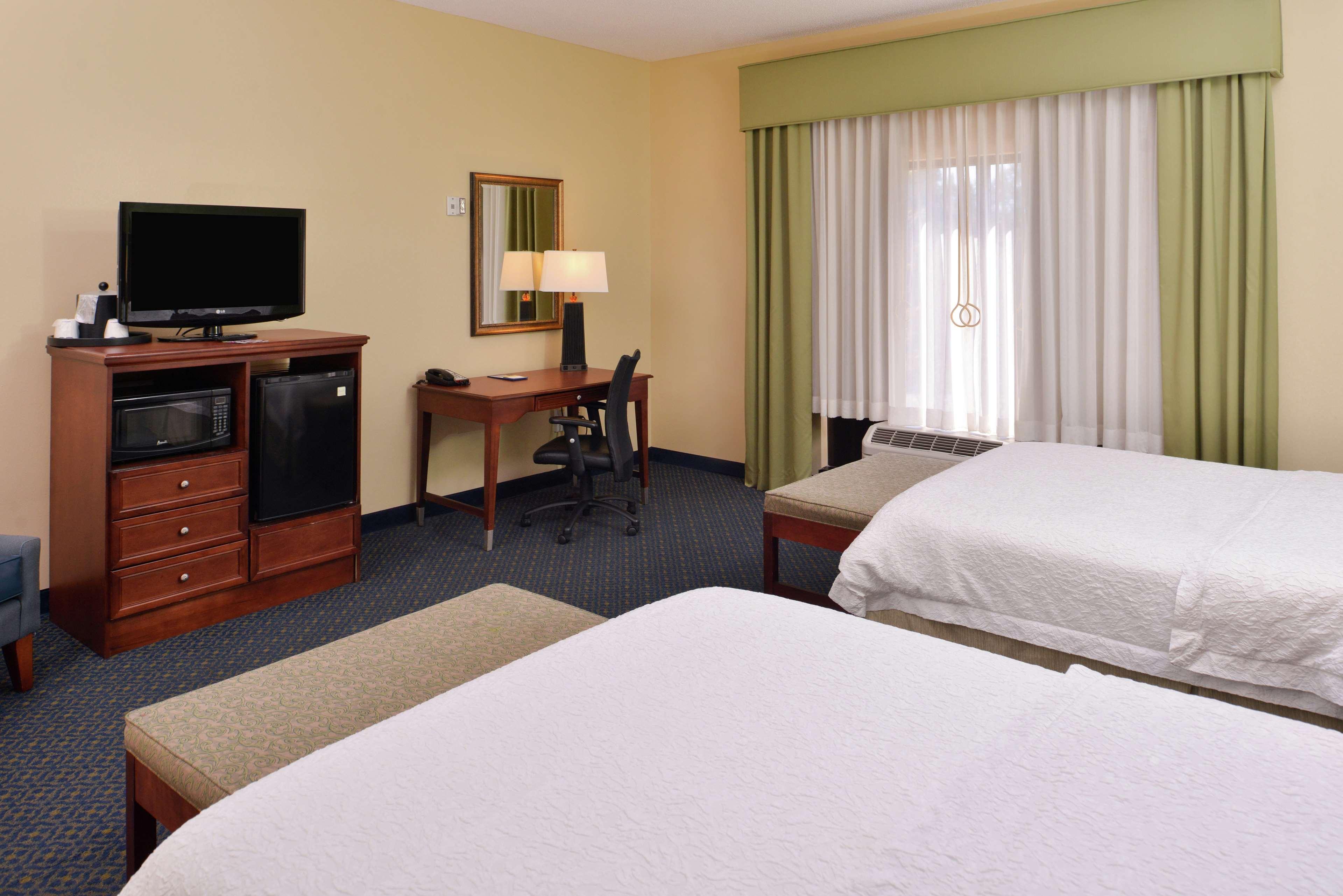 Hampton Inn Jackson-College Avenue Extérieur photo