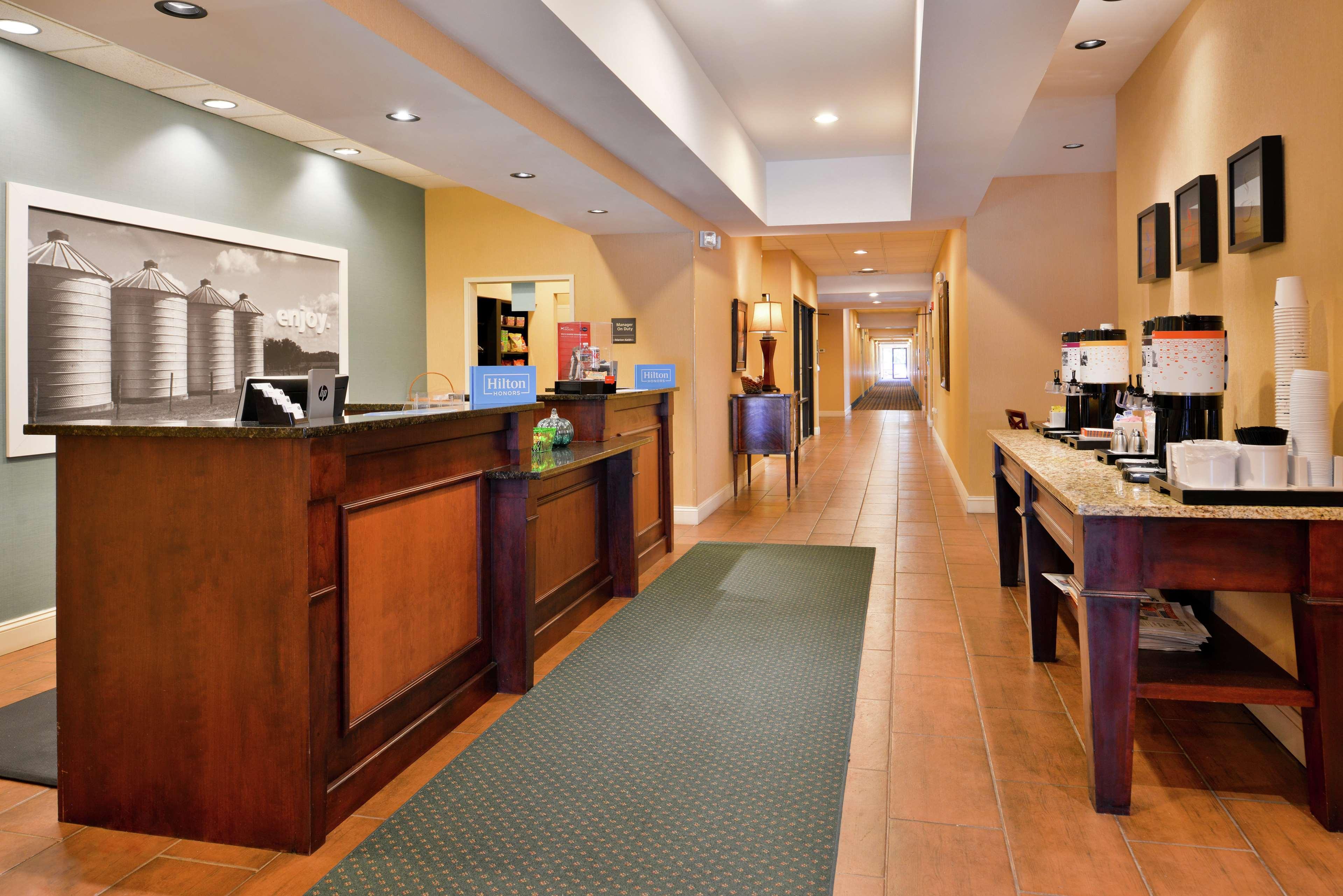 Hampton Inn Jackson-College Avenue Extérieur photo