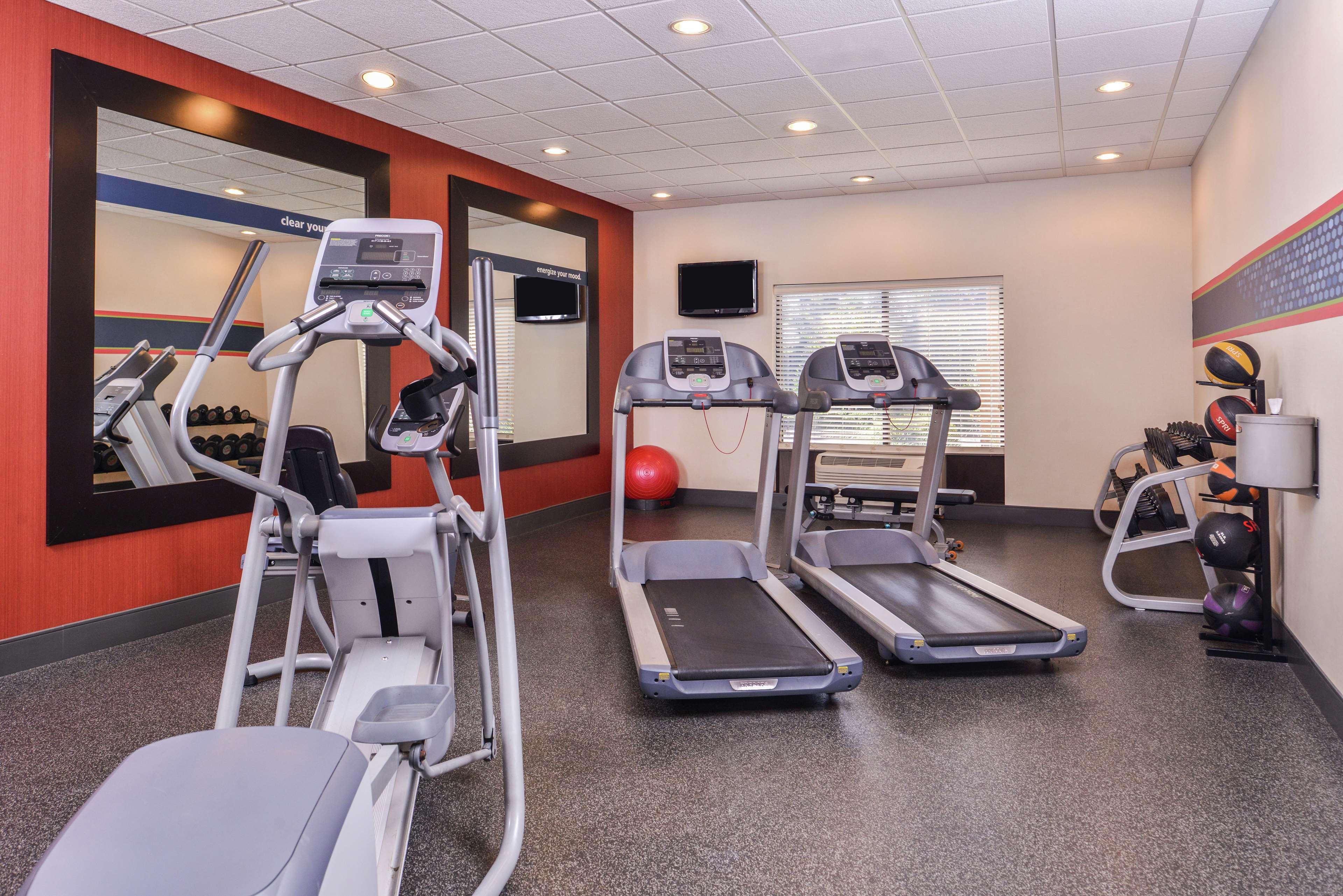 Hampton Inn Jackson-College Avenue Extérieur photo