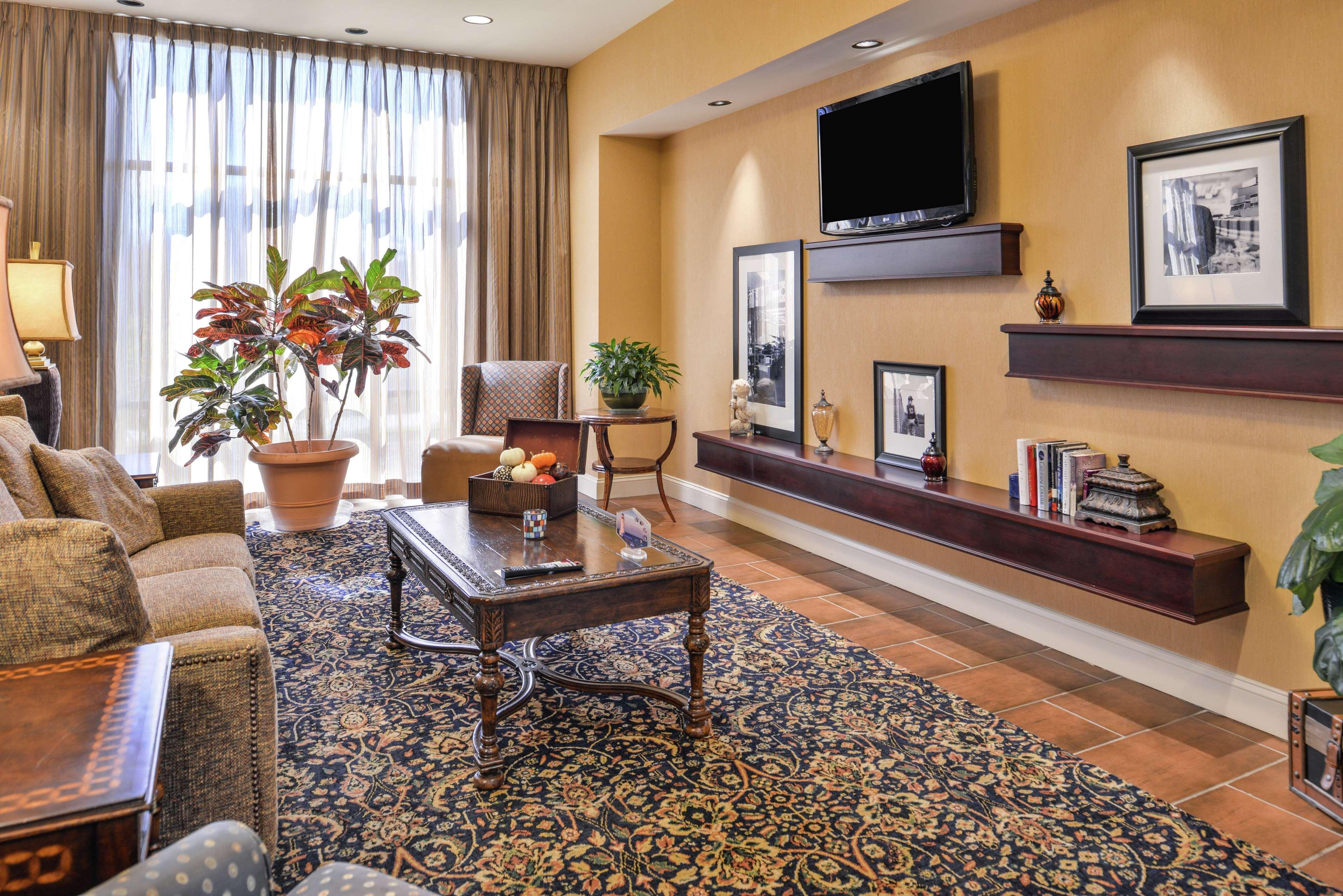 Hampton Inn Jackson-College Avenue Extérieur photo