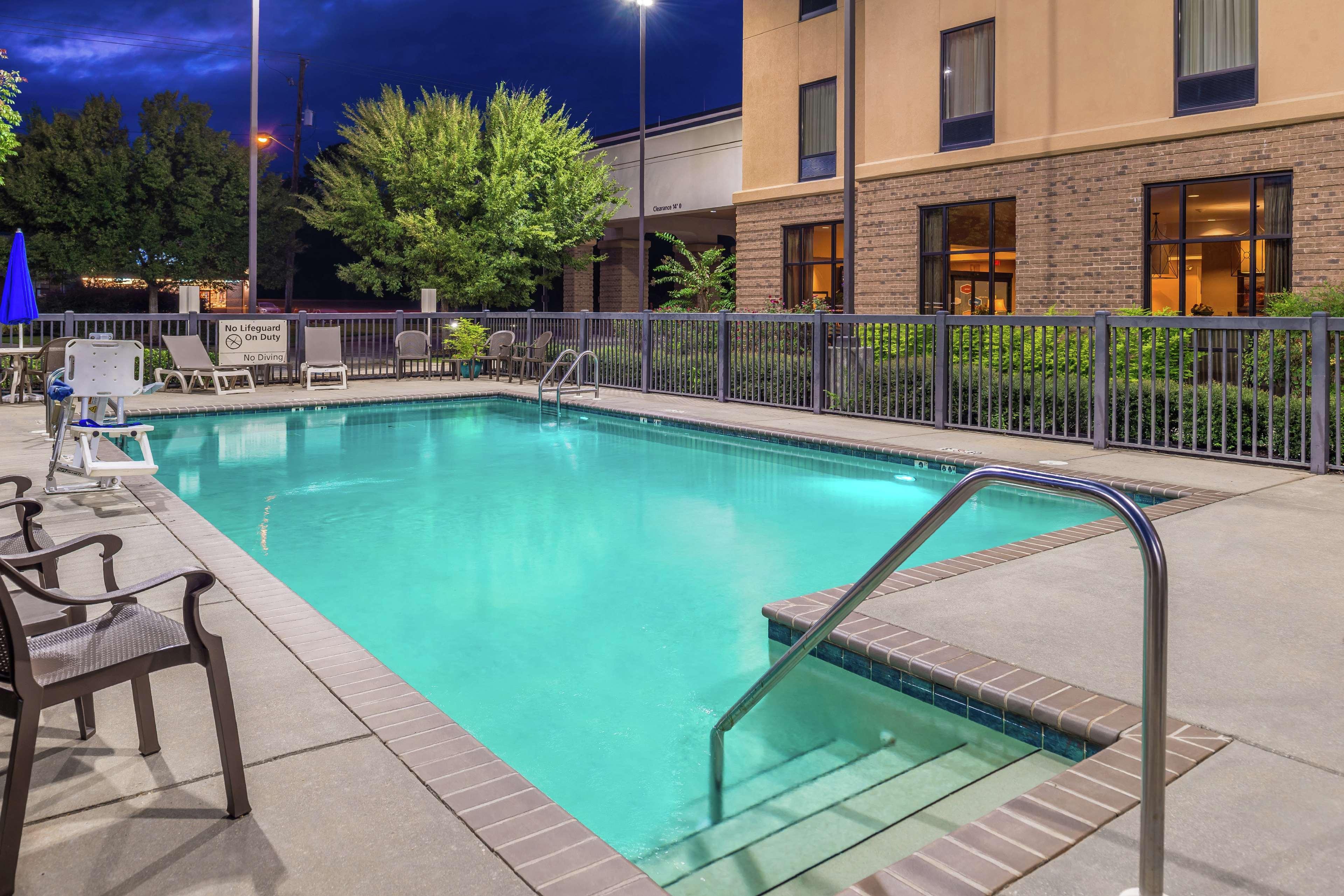 Hampton Inn Jackson-College Avenue Extérieur photo