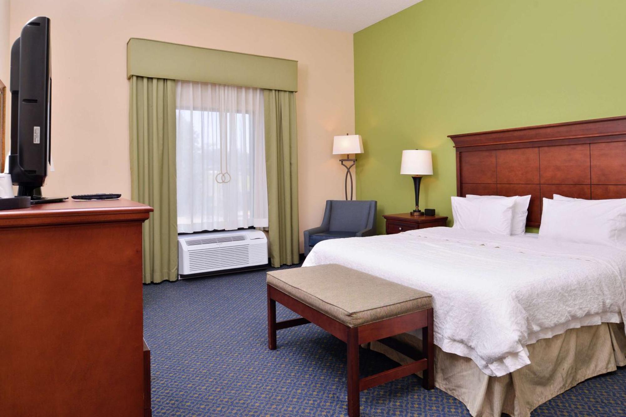 Hampton Inn Jackson-College Avenue Extérieur photo
